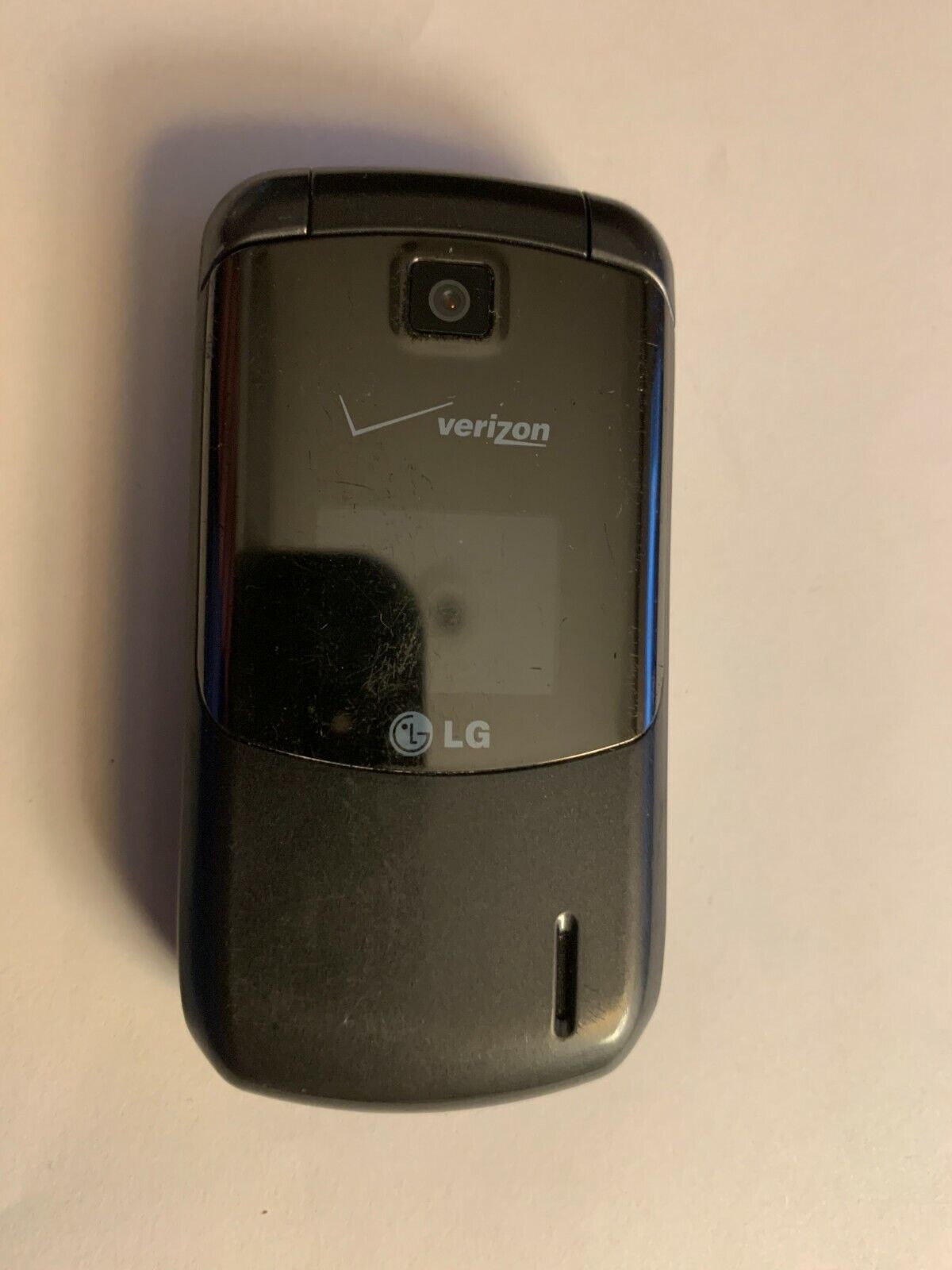 LG Accolade VX5600 - Gray (Verizon) Cellular Phone !! For Parts Only !!