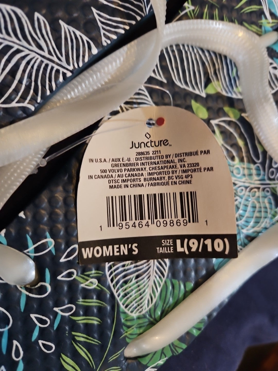 Women’s Flip Flops Size 9/10