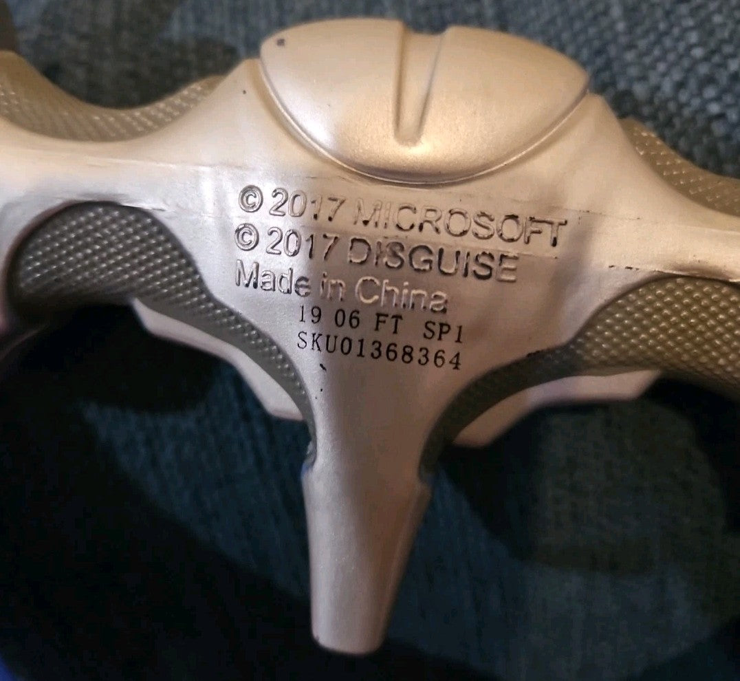 2017 Halo Energy Sword Cosplay, Microsoft, 25” length, Blue