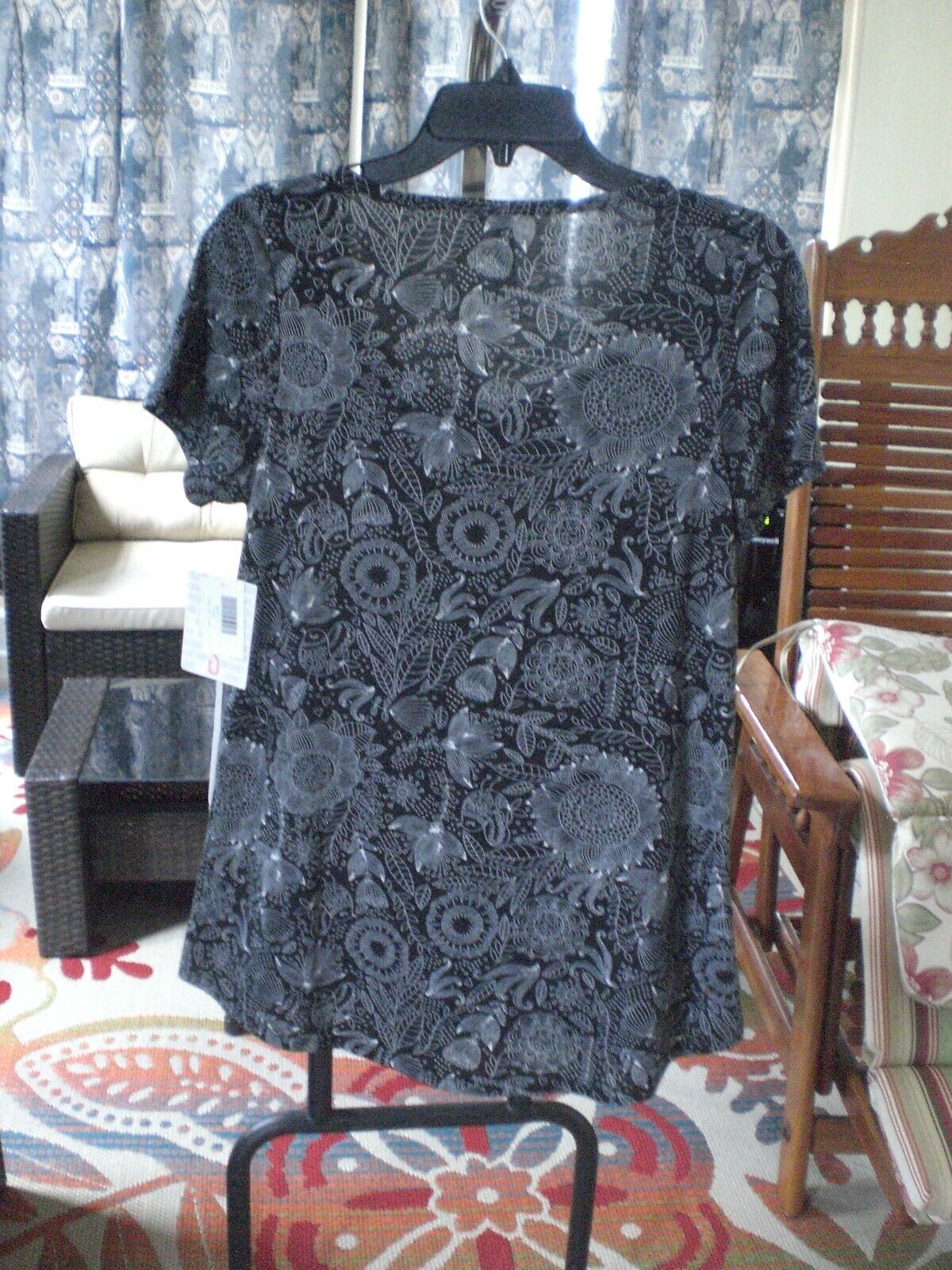 NWT LuLaRoe Christy T Top Shirt Blouse SMALL Black with White Floral