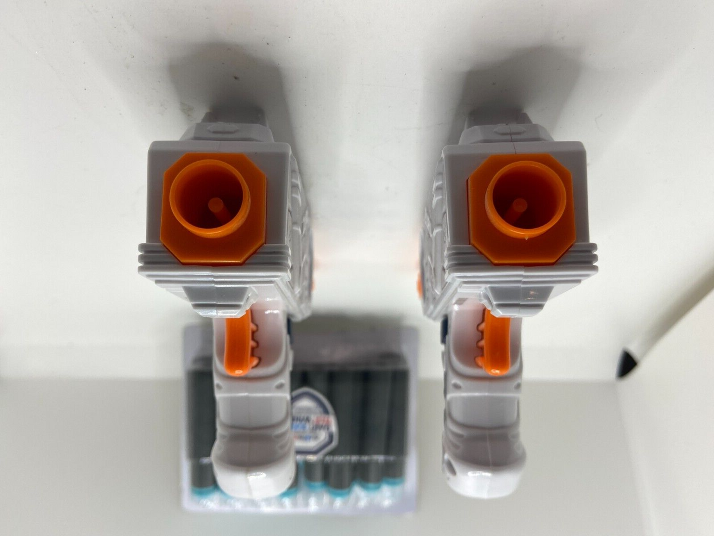 Pair of Zuru Single Shot Pistols with 20 Blaster Hub Nerf Darts