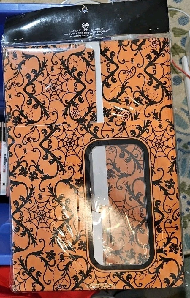 6 Count Halloween Treat Boxes 4" x 4" X 9"