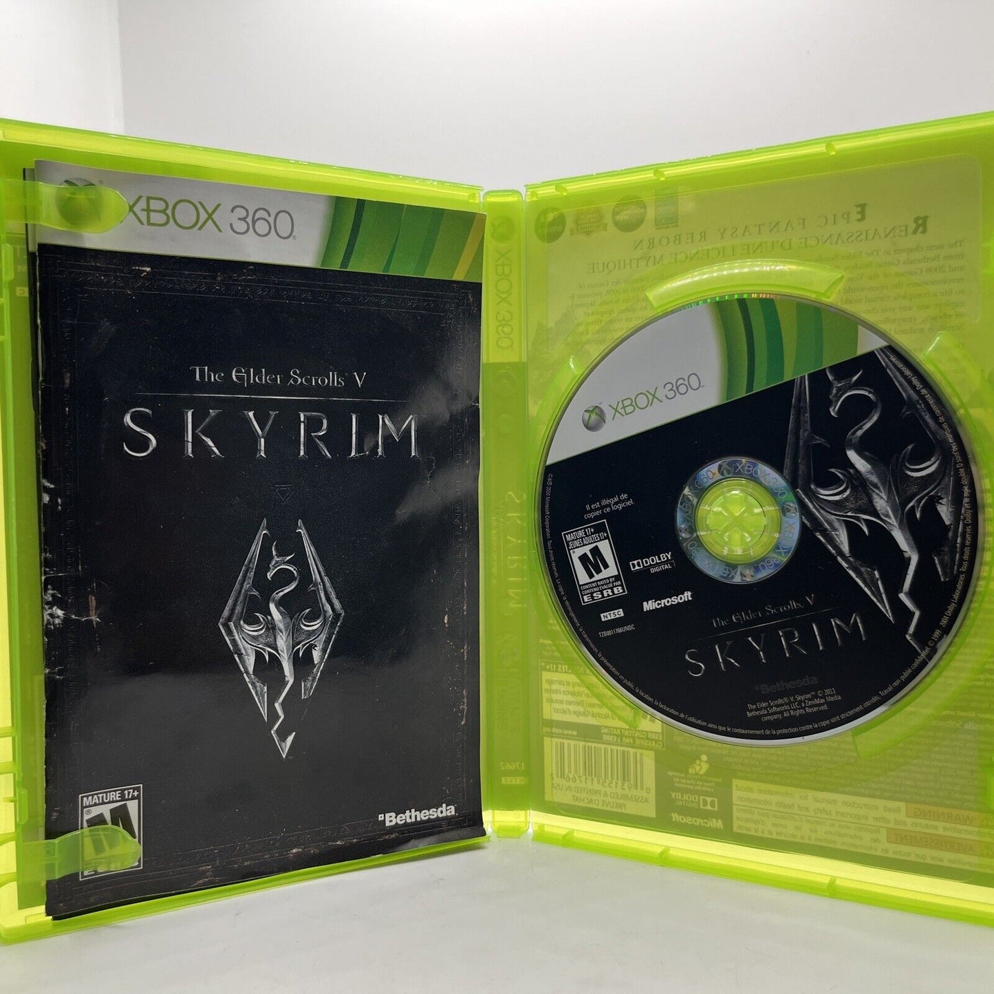 The Elder Scrolls V: Skyrim (Microsoft Xbox 360, 2011) Platinum Hits (CIB)