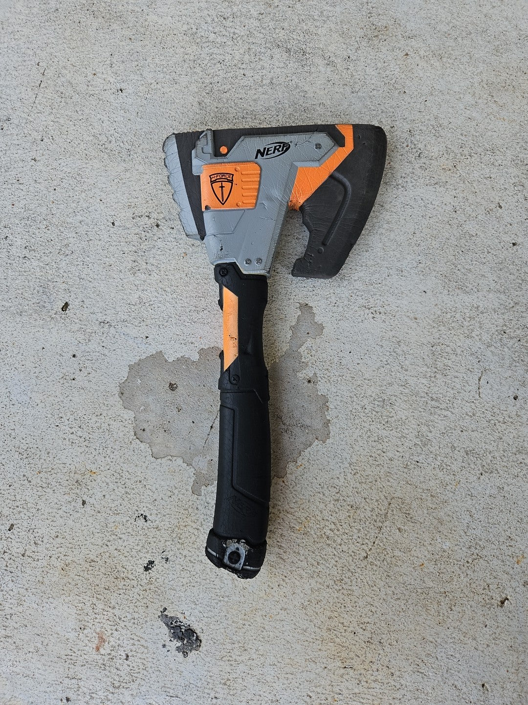 Nerf N-Force Klaw Hatchet foam battle throwing Axe Hasbro 2009 Cosplay 14" toy