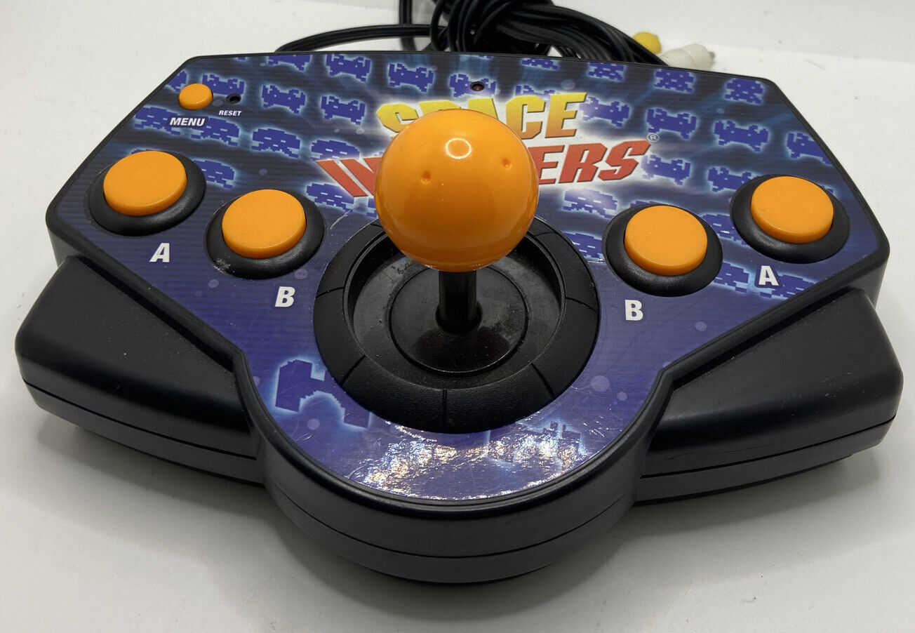 Space Invaders 5-in-1 Plug N Play TV Game Radica 2003