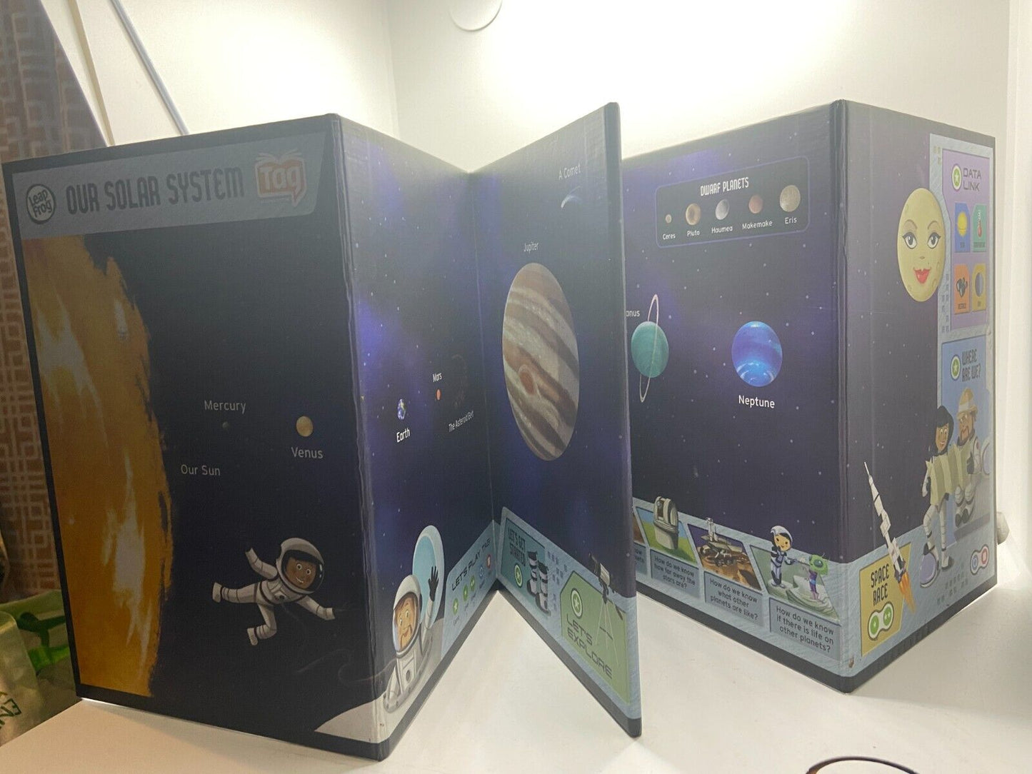 LEAP FROG Solar System Adventure Pack Read & Learn Tag Reading System