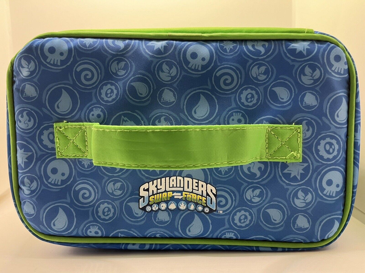 Skylanders Swap-Force Show And Go Storage Display Carrying Case With Dividers