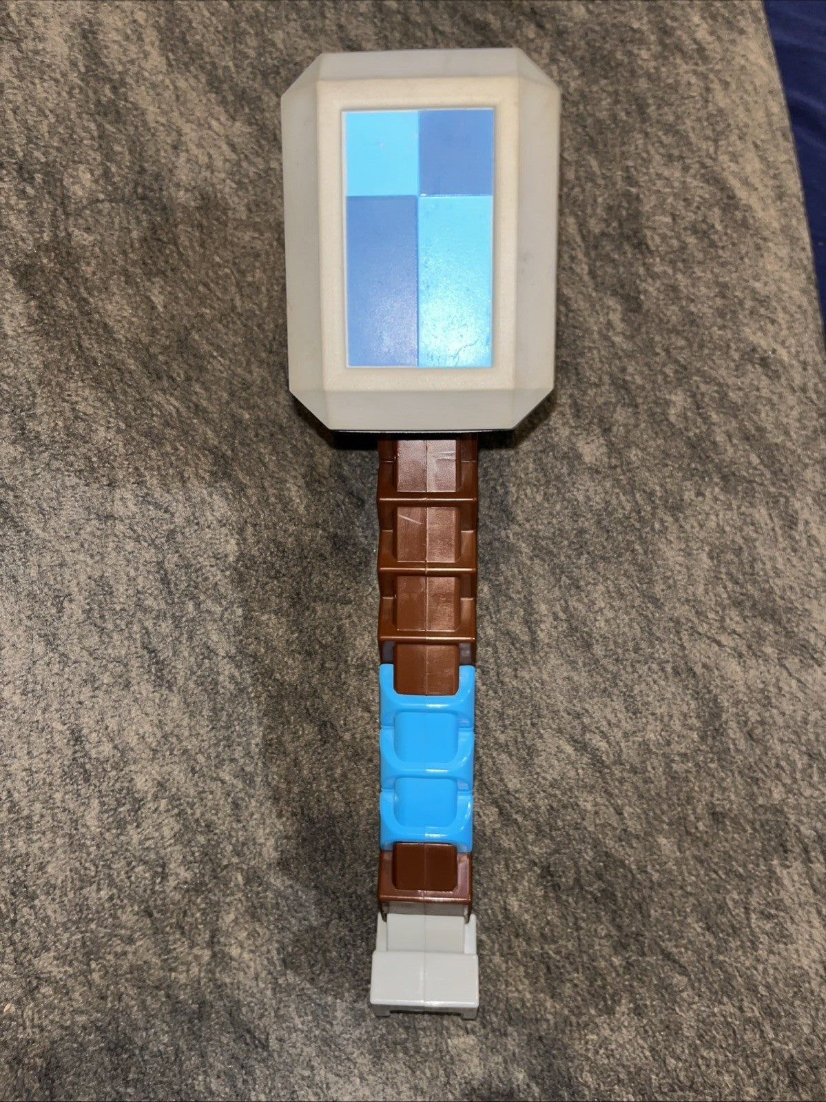 NERF Minecraft Stormlander Blaster Shoots 3 Darts Holds 5 Darts Total. Tested