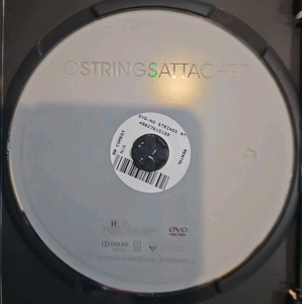 No Strings Attached (2011/ Paramount/ Rental Ready) - DVD