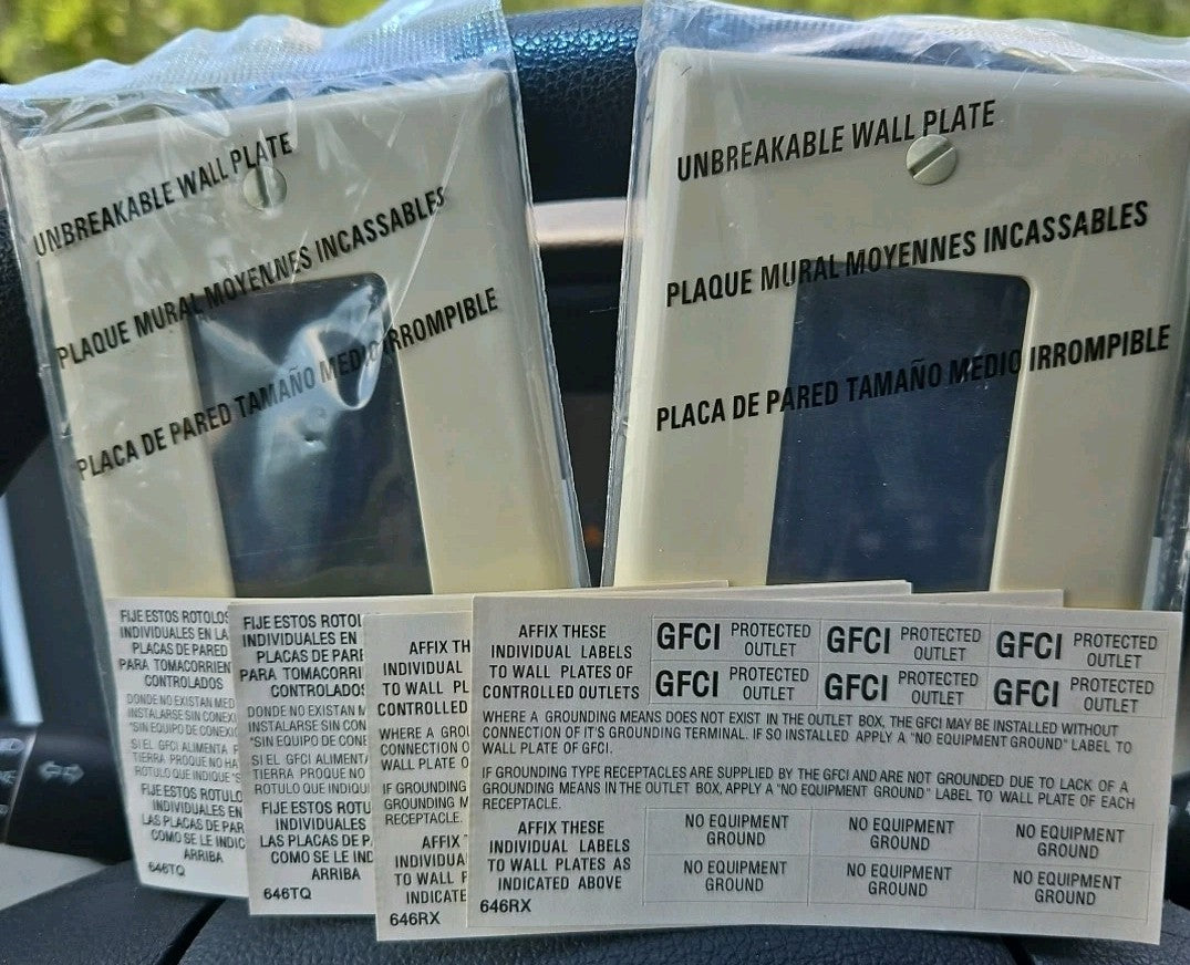 Qty= 2 X Cooper XGF15A GFCI 15A 125v Receptacle. 2 Pole 20A Feed Open Box