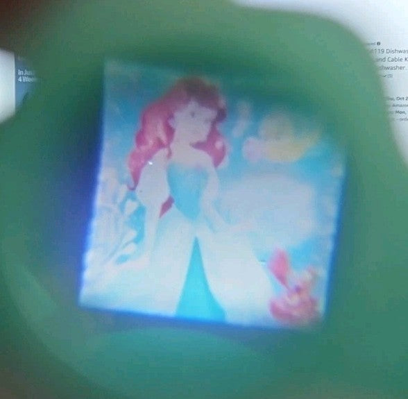 Ariel Mini View Finder Keychain