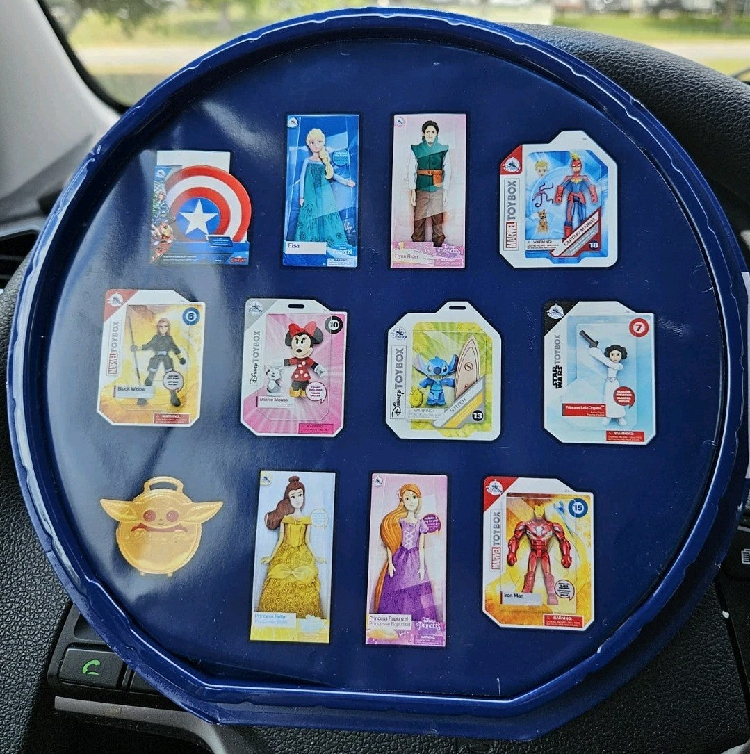 ZURU 5 Surprise Mini Brands! Collector’s Case - Disney Store Edition