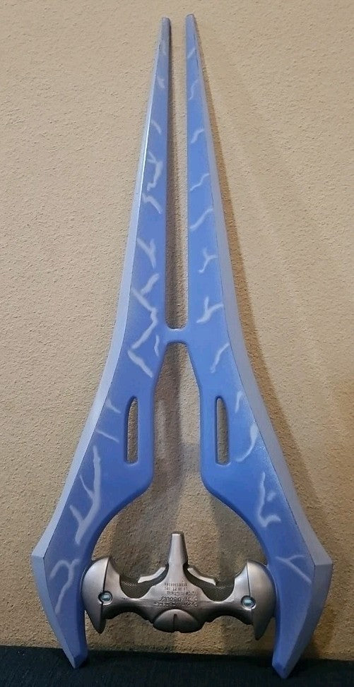 2017 Halo Energy Sword Cosplay, Microsoft, 25” length, Blue