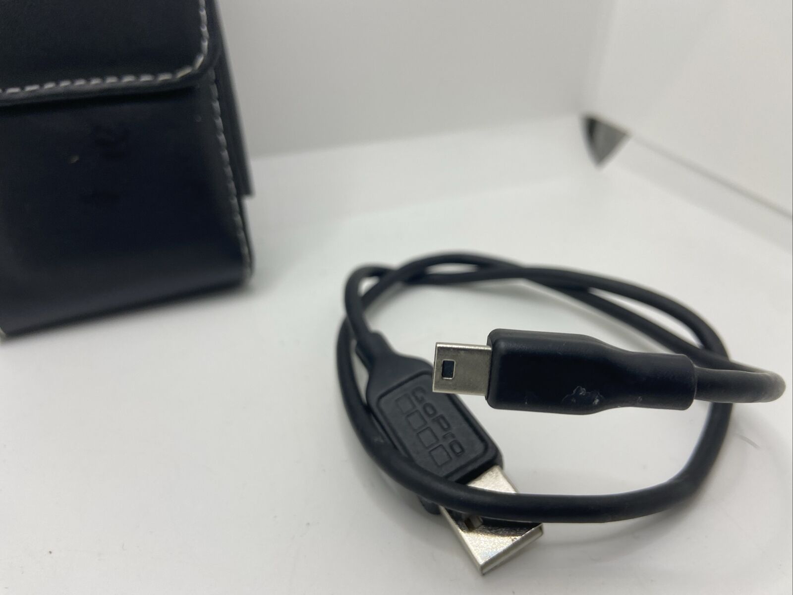 JAZZ DIGITAL CAMERA JDC77 14 MEGA PIXELS - 32GB SD, USB Cable, Belt Case, Tripod