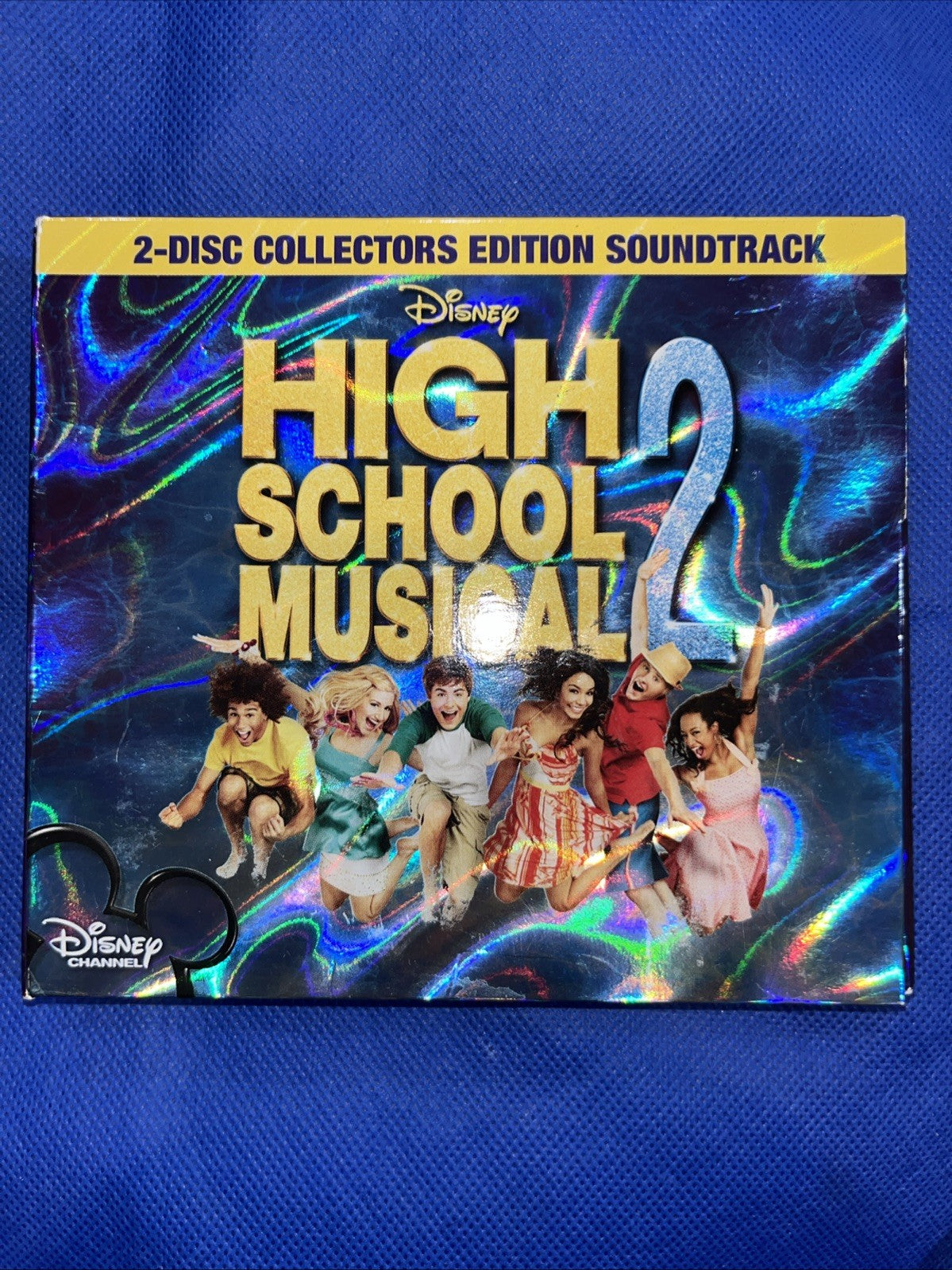 High School Musical 2 Audio CDw/ EXCLUSIVE DVD and Collectible Photos