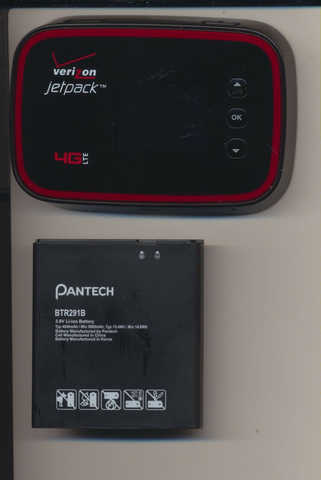 Pantech Verizon Jetpack 4G LTE Mobile Hotspot - MHS291LVW - Used - Bundle