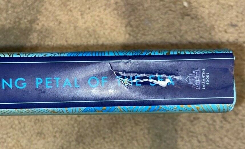 A Long Petal of the Sea : A Novel by Isabel Allende (2020, Hardcover)