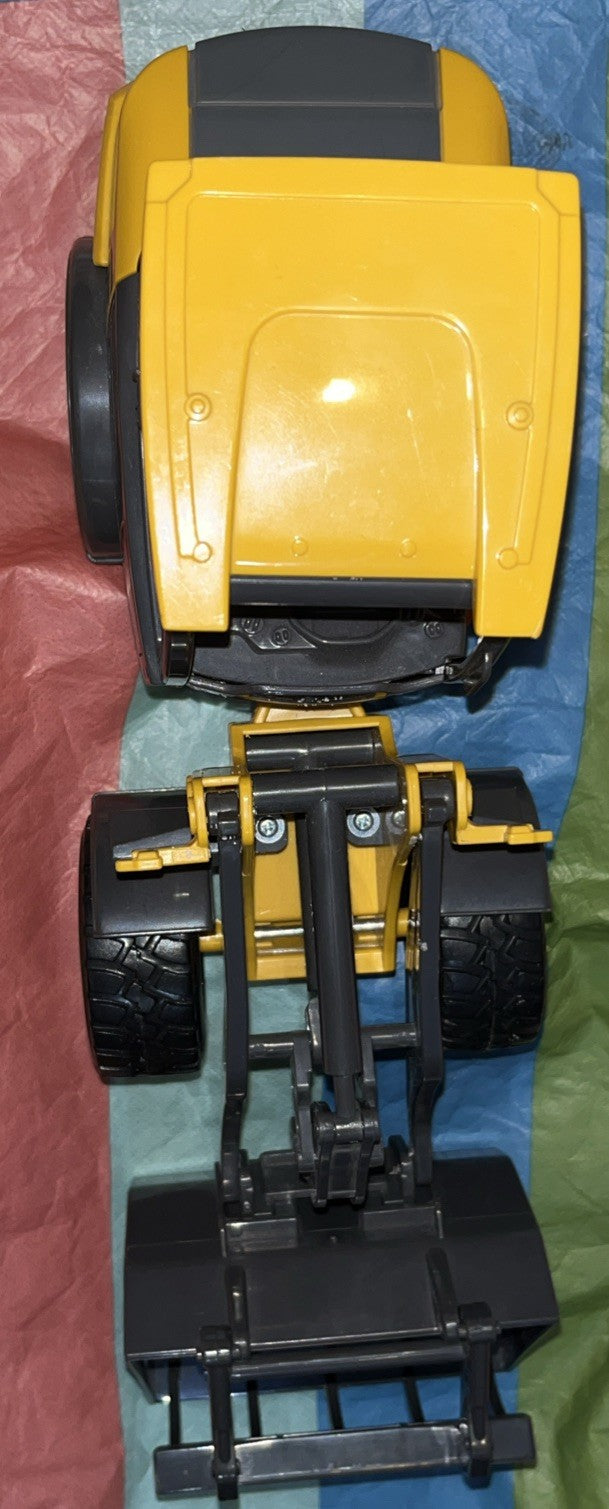 VOLVO ELECTRIC L25 FRONT END LOADER LOOSE PLASTIC NEW RAY NR1 ARTICULATED SCOOP.