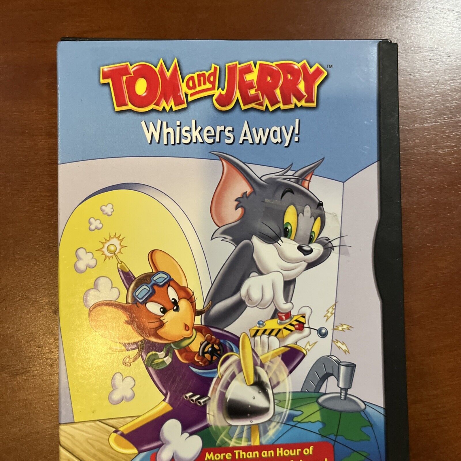 Tom and Jerry: Whiskers Away! (10 Cartoons) (DVD) Tested.
