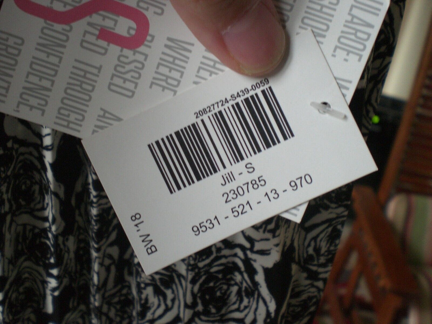 NWT LuLaRoe Black White Roses Jill Accordion Skirt SMALL