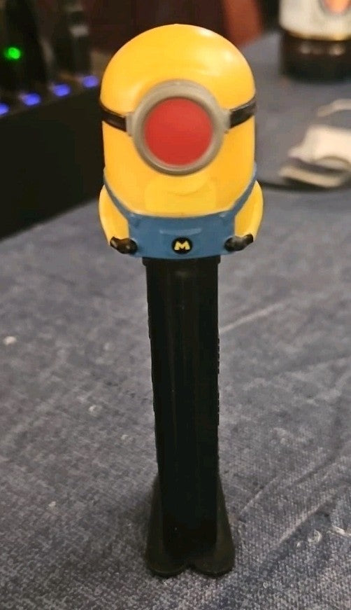 Despicable ME 4 - PEZ Dispenser - MEGA MINION MEL - MOC