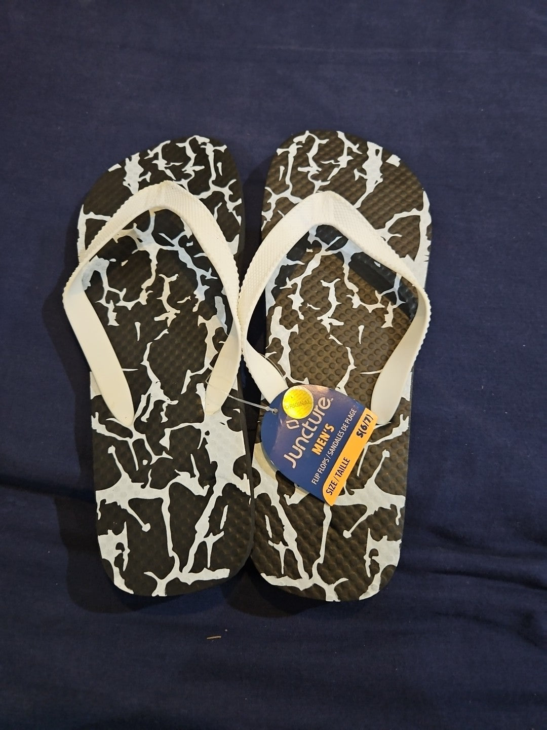 Juncture Men's Flip Flops Size 6/7 - Brand New