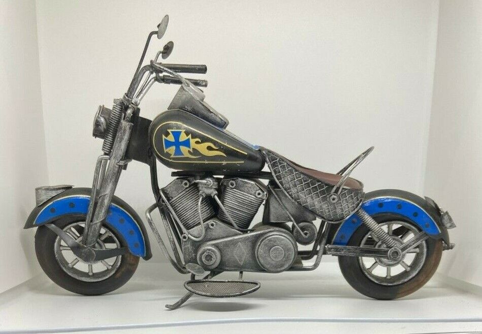 Rustic Harley-Davidson 15" x 9" x 5"