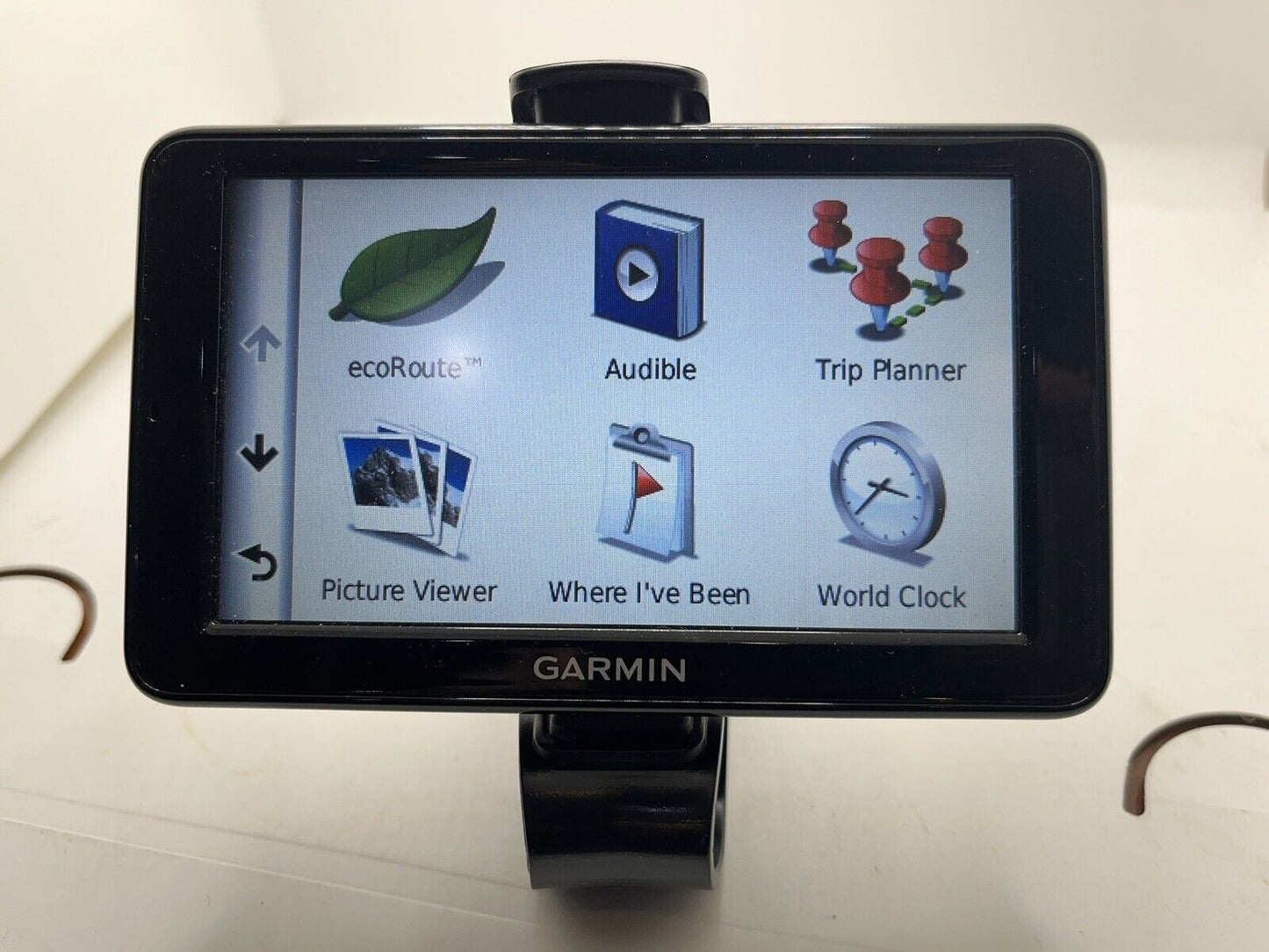 Garmin Nuvi 2555 Touchscreen GPS with US & Canada 2024 Maps & 32GB BUNDLE