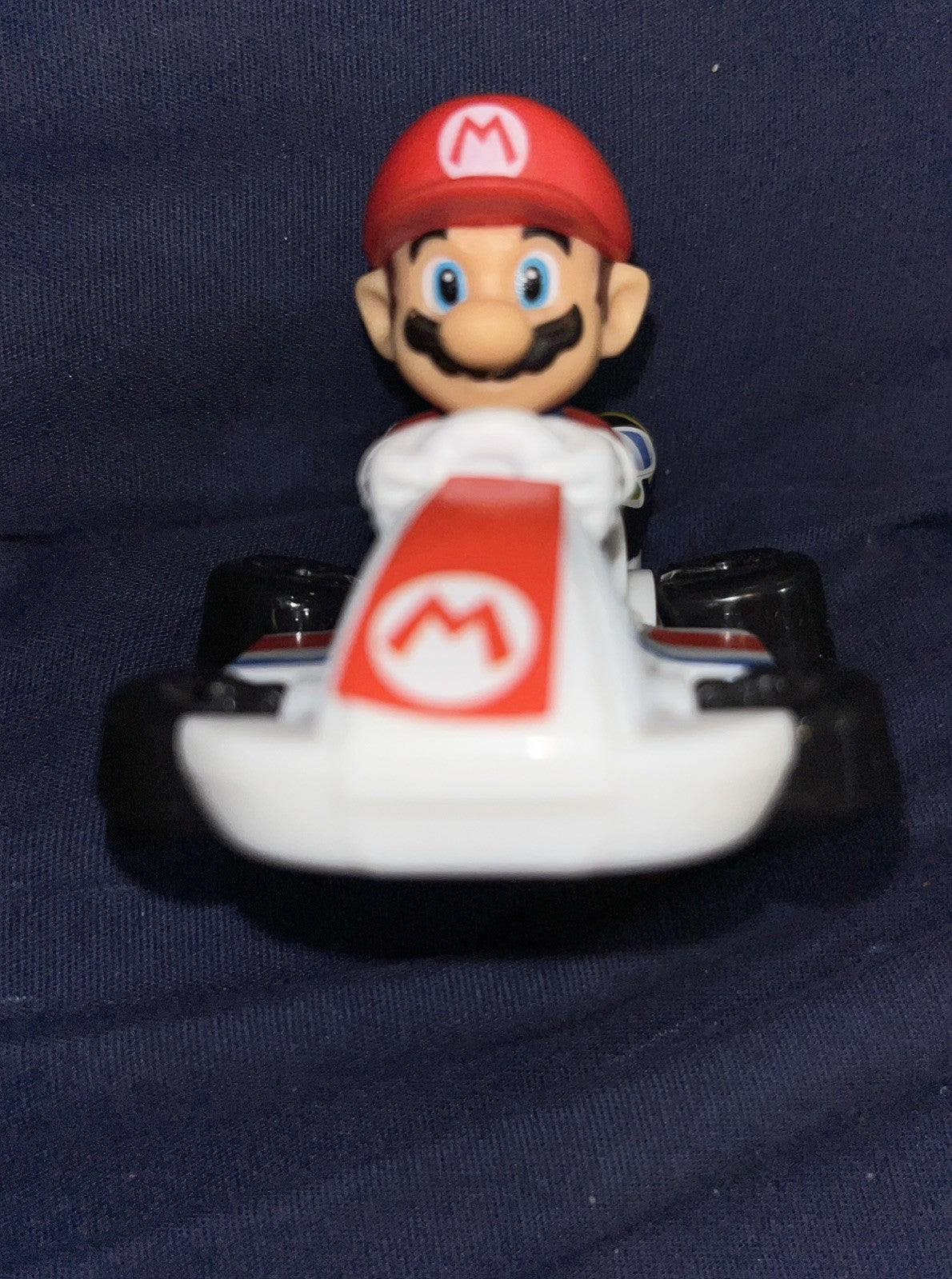 Super Mario Cart Figurine