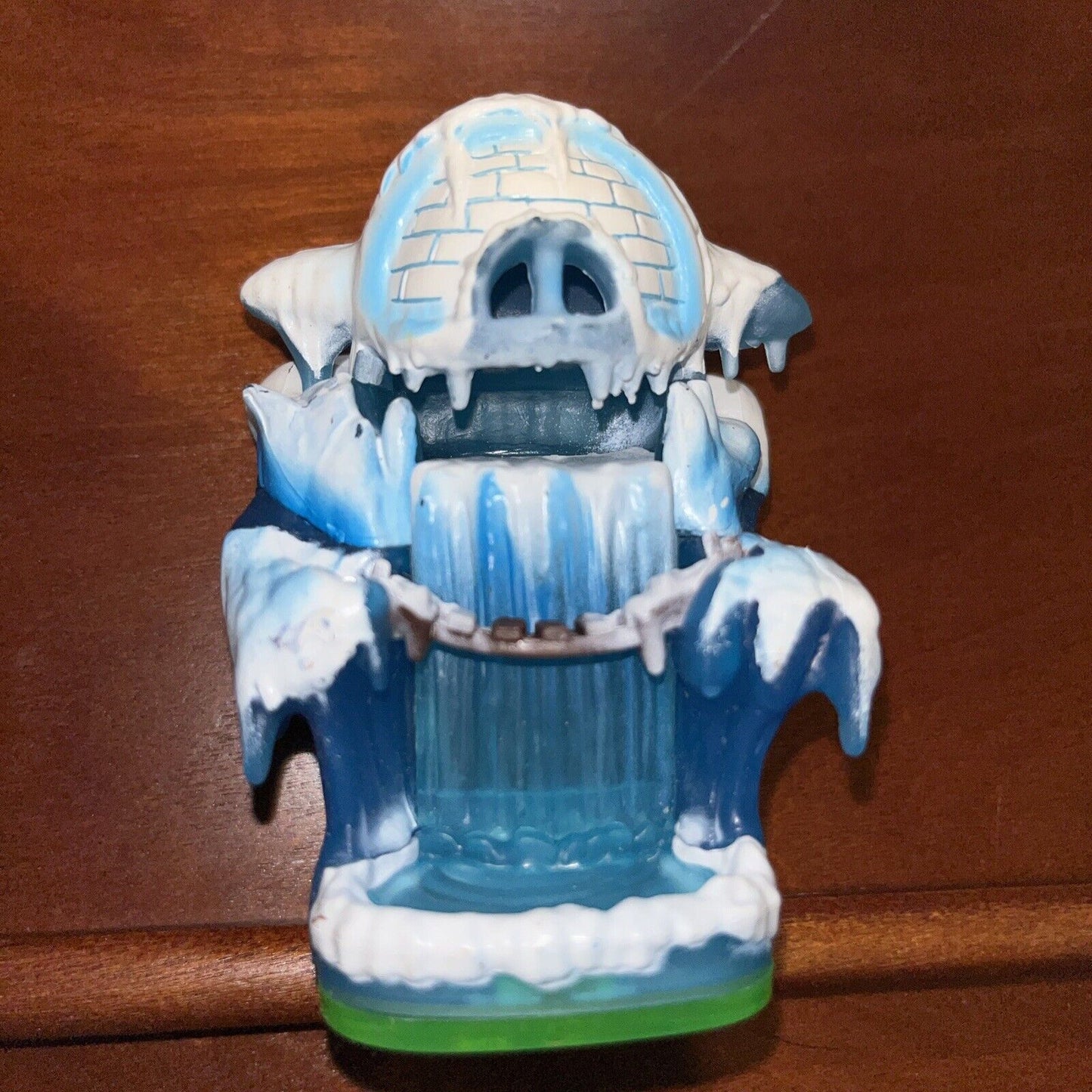 Empire Of Ice With Cards ￼