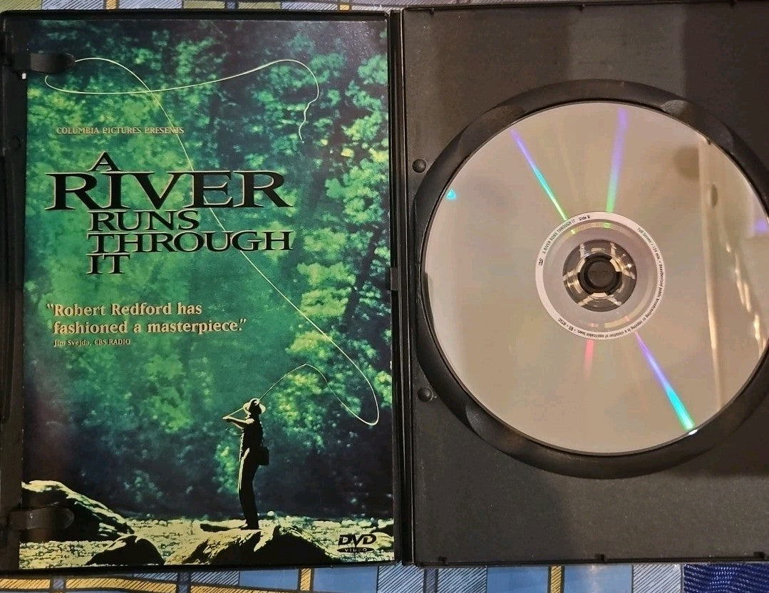 A River Runs Through It (DVD, 1992) Tested slim case cropped artwork.
