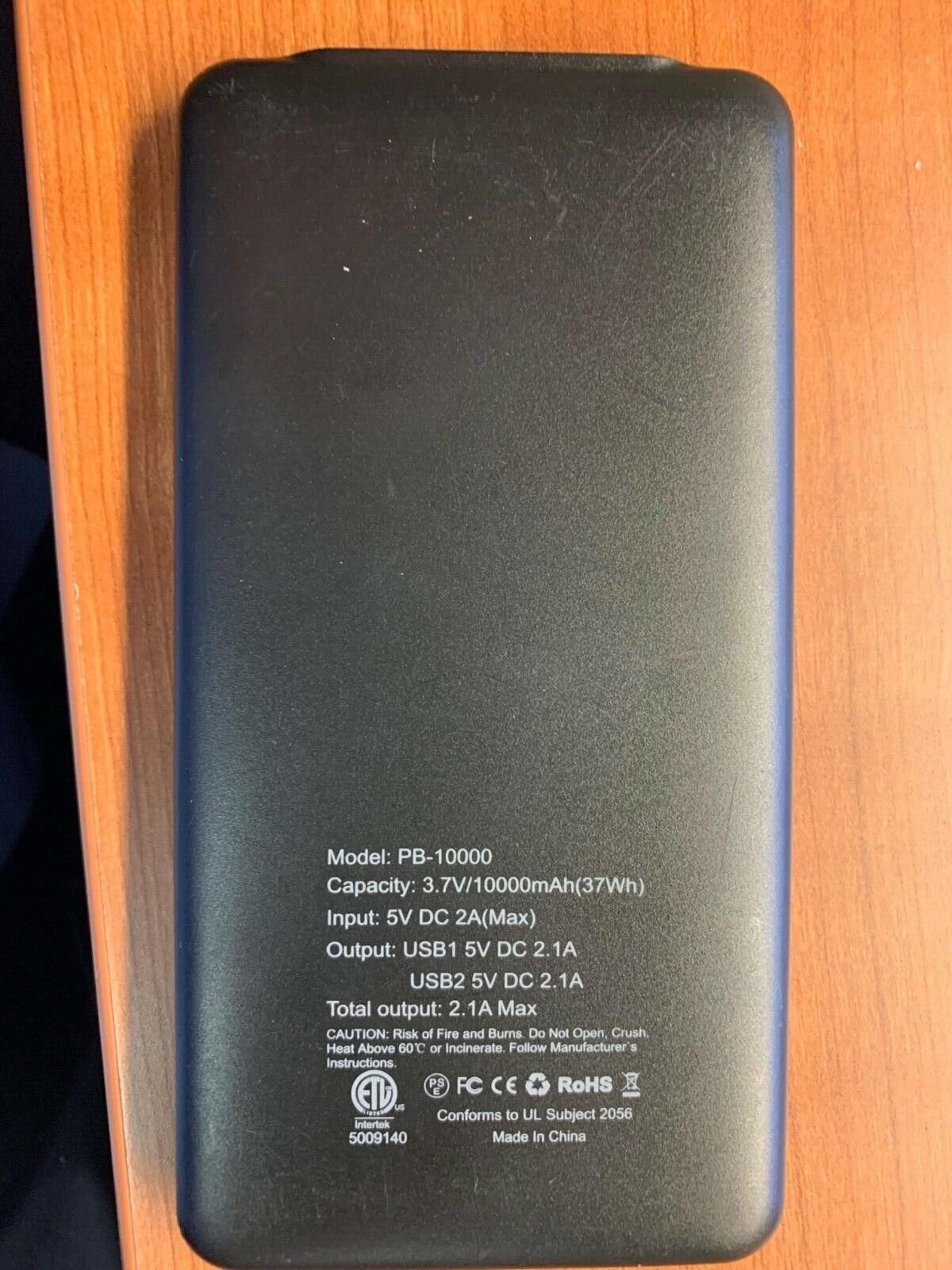 ENEGON PB-10000 Dual Port Cellphone Charging Battery 10000 mAh 37W 2.1A -Used