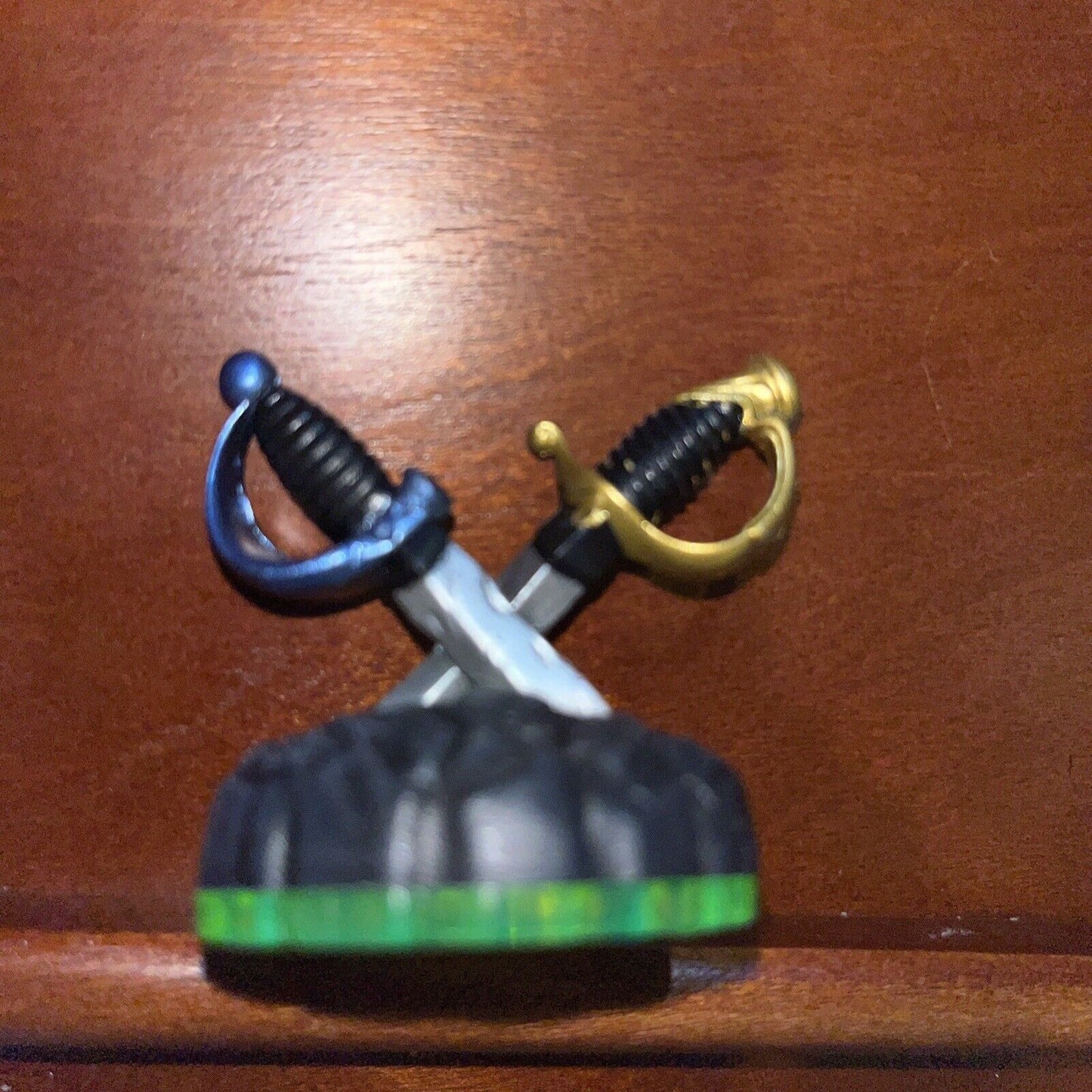 Skylanders Ghost Swords With Cards ￼