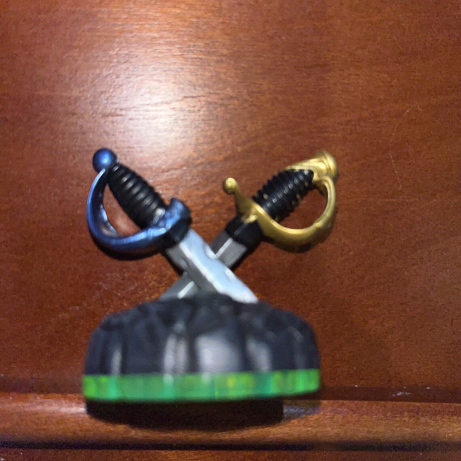 Skylanders Ghost Swords With Cards ￼