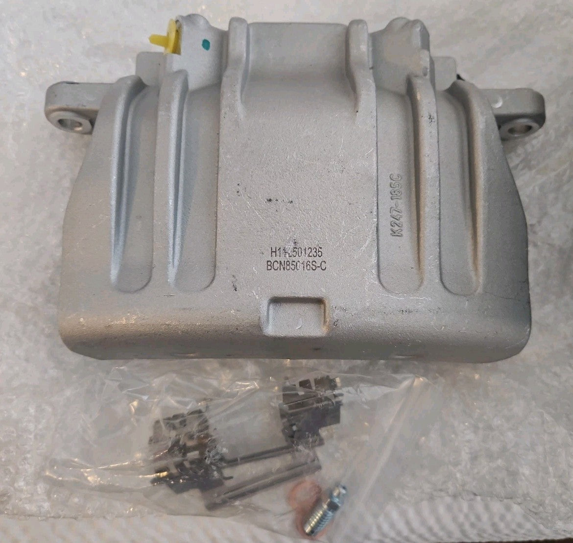 BCN85016S- Caliper Fits 2005–2010 Chrysler 300 /Charger models V6 3.5L or V8 5.7