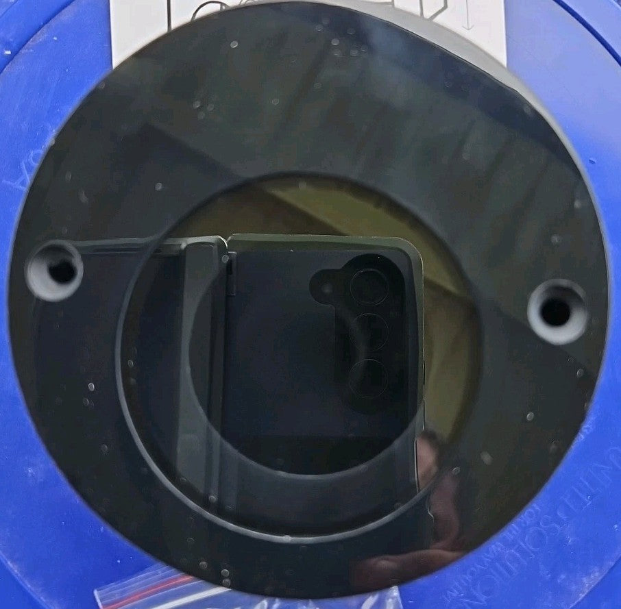 Dropcam Pro Outdoor Case W Mounting Hardware And Guide