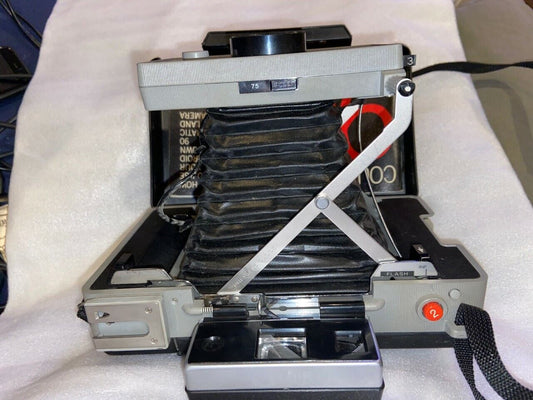 Polaroid Countdown 90 Vintage Camera