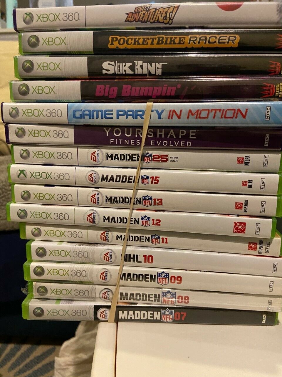 XBOX 360 60GB  +Kinect +2 Wireless Controllers +15 Games +Remote +Wifi Adapter