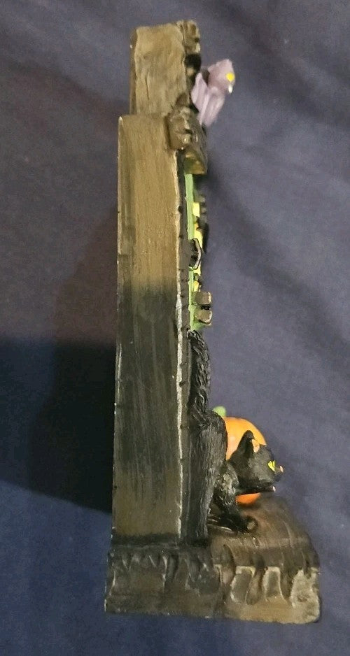 Halloween Bat Pumpkin Black Cat Spooky Door Figurine 5.25" x 4.25" x 2"