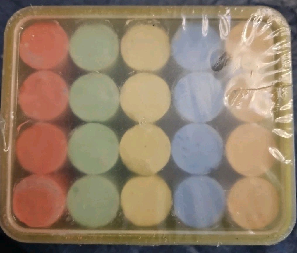 Sidewalk Chalk WASHABLE 20 Pieces Plastic Tub NEW SHIPS OUT TODAY FREE SHIPPING