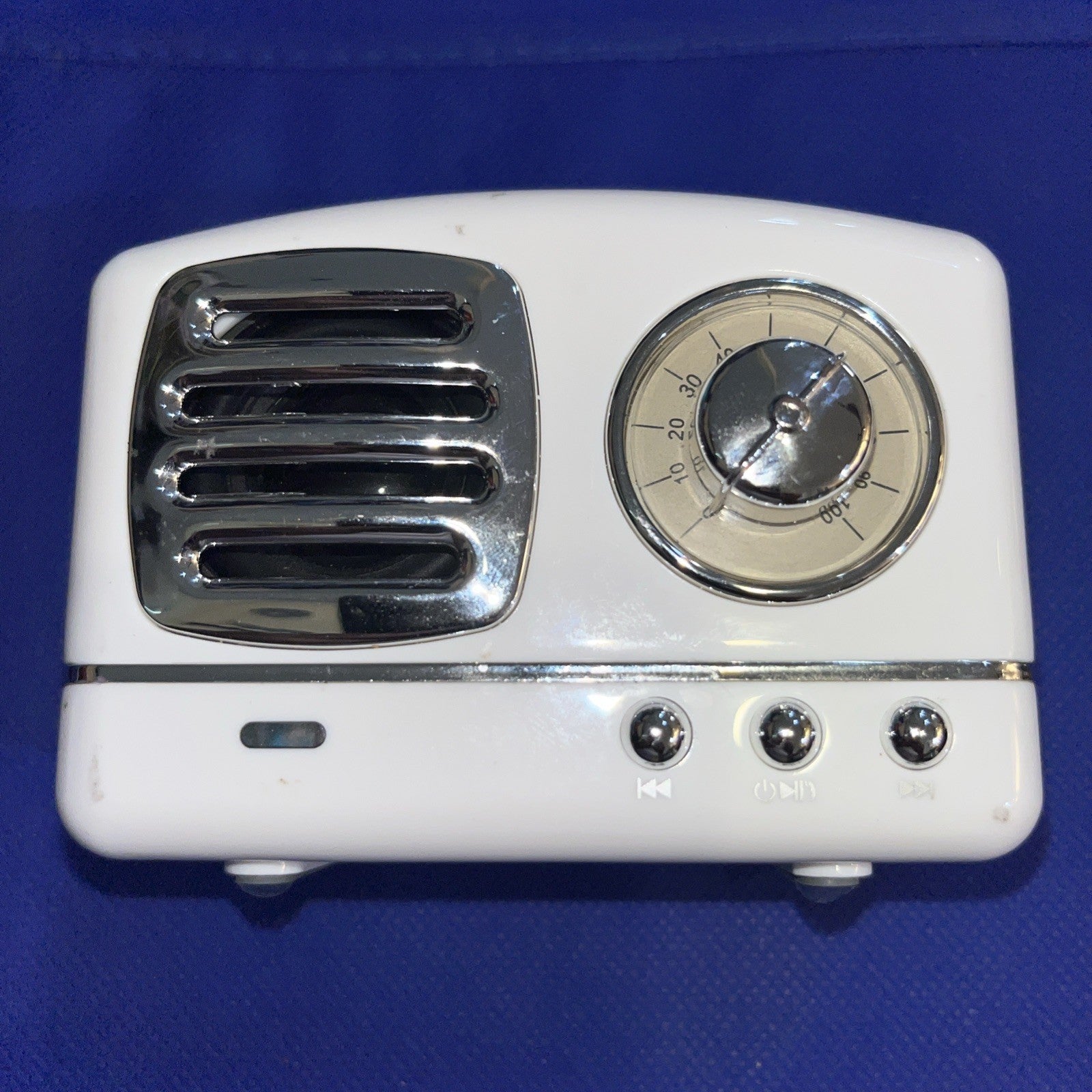 Bluetooth +Aux Retro Classic Faux Radio Speaker Model HM11