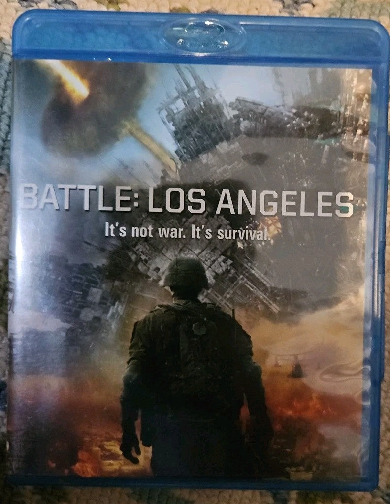 Battle: Los Angeles (Blu-ray, 2011) New. No Digital Download