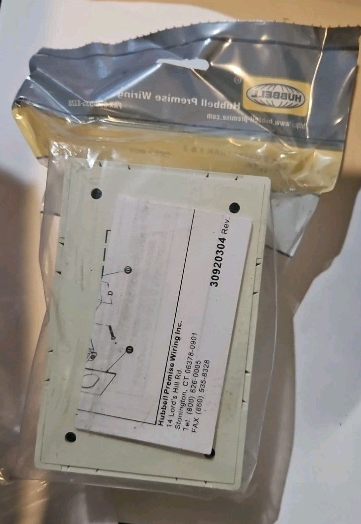 Hubbell MT12DBA Media Trak 1 & 2 Receptacle Device