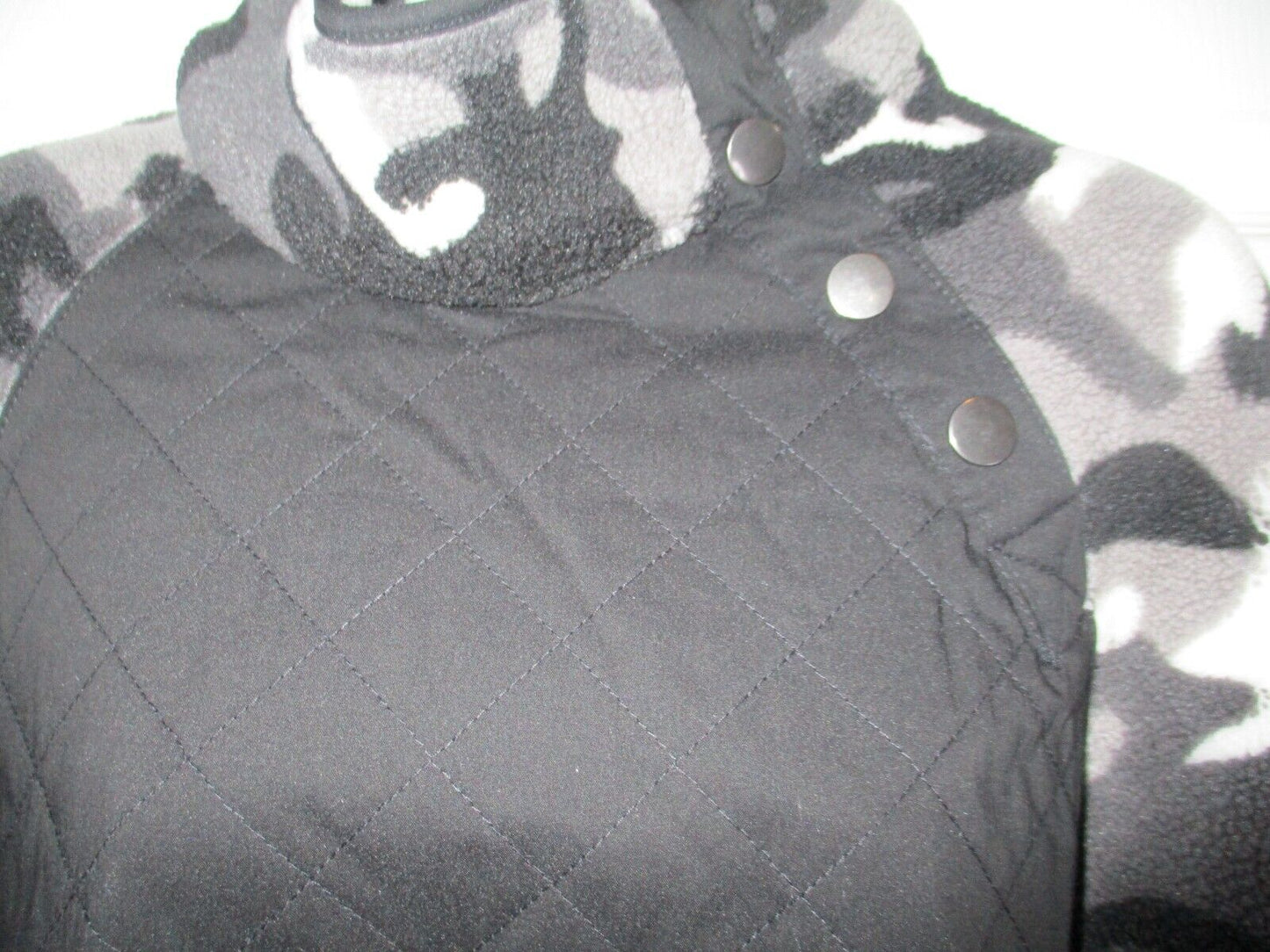White Birch Black White Gray Camo Fleece Pullover Small NEW