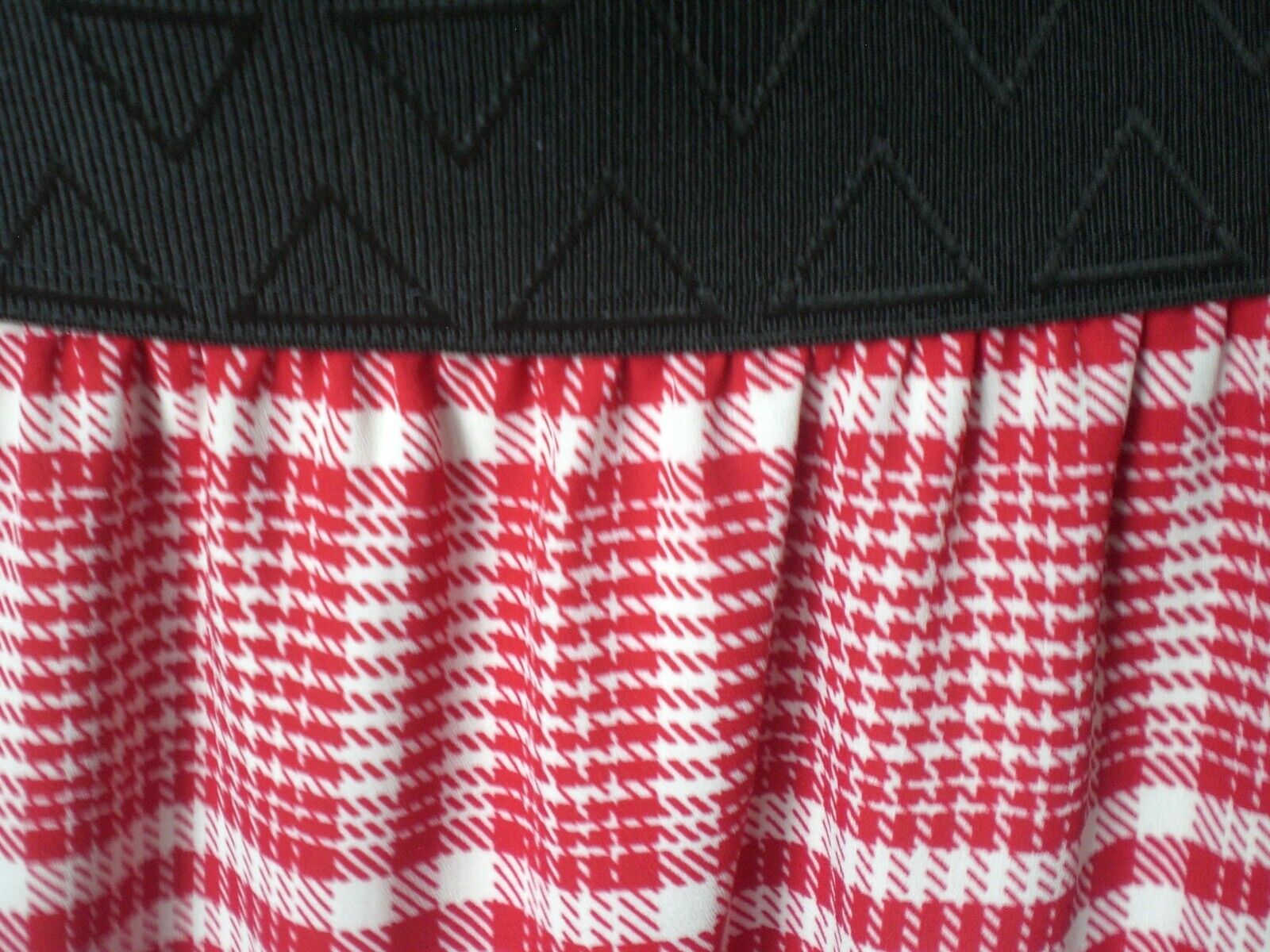 NWT LuLaRoe Red White Plaid Lola Skirt SMALL