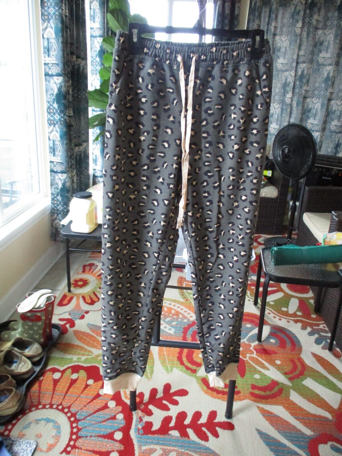 LuLaRoe Jax Small Gray Black and Beige Leopard Joggers Sweatpants