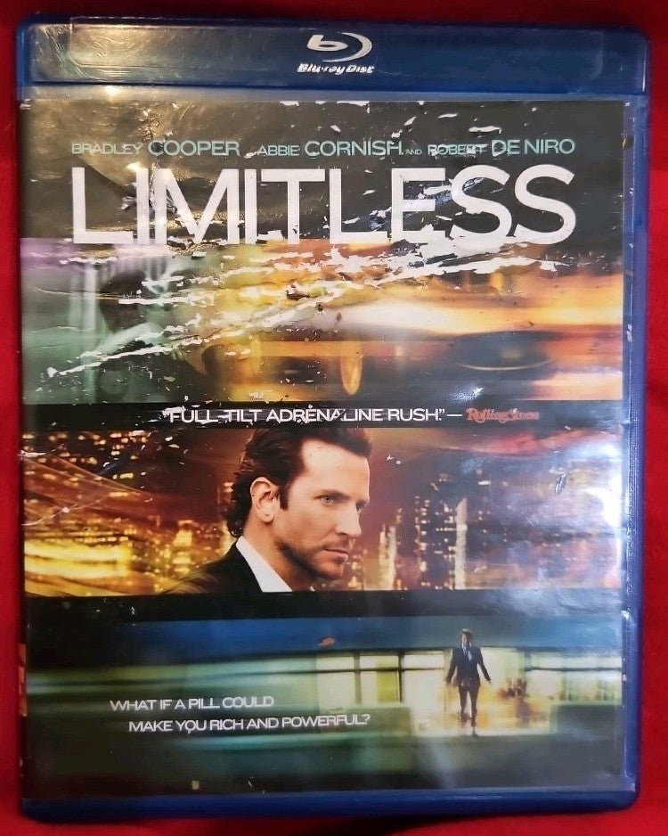 Limitless (Blu-ray) Damaged Artwork. Tested. New Case