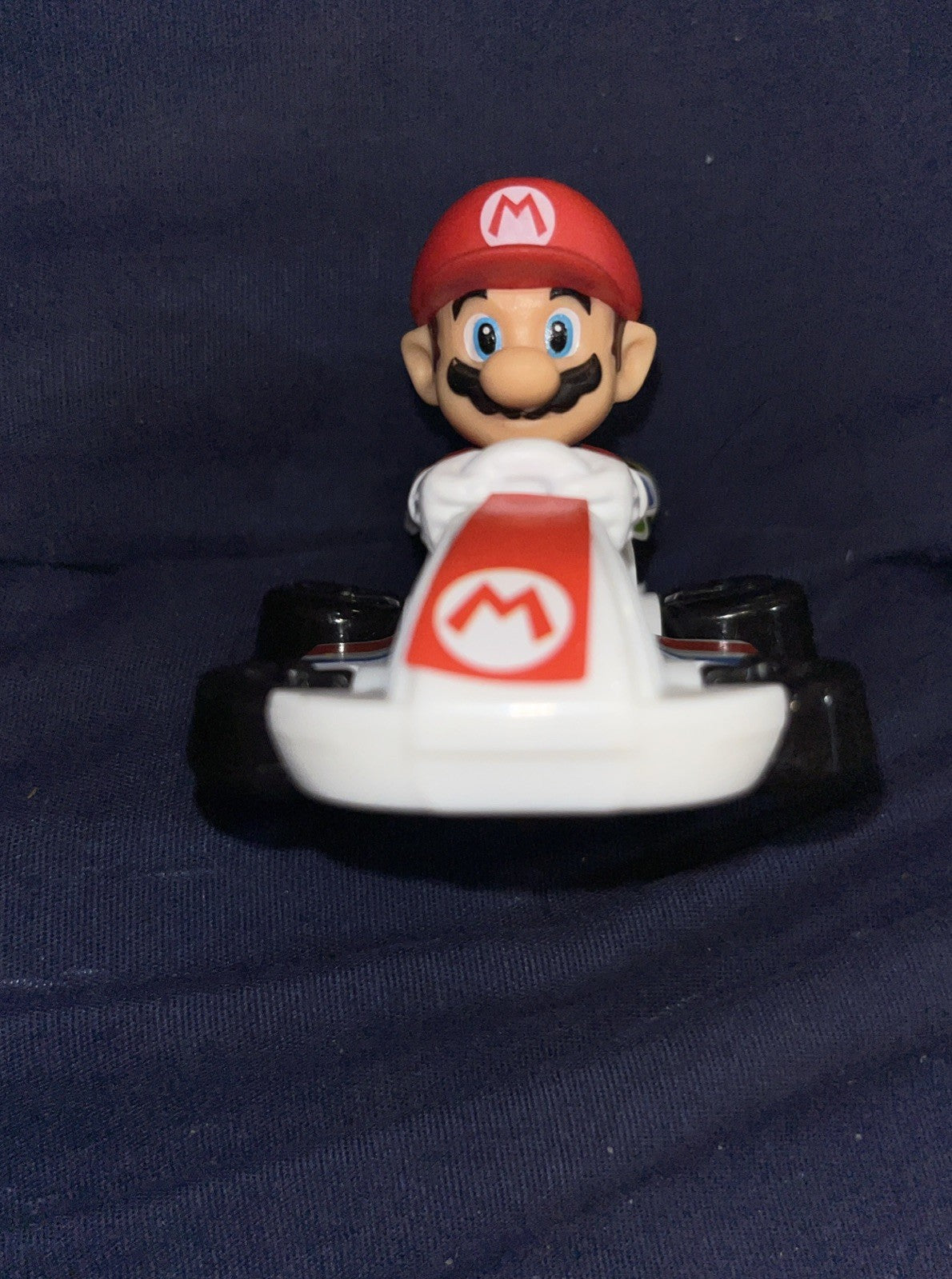 Super Mario Cart Figurine