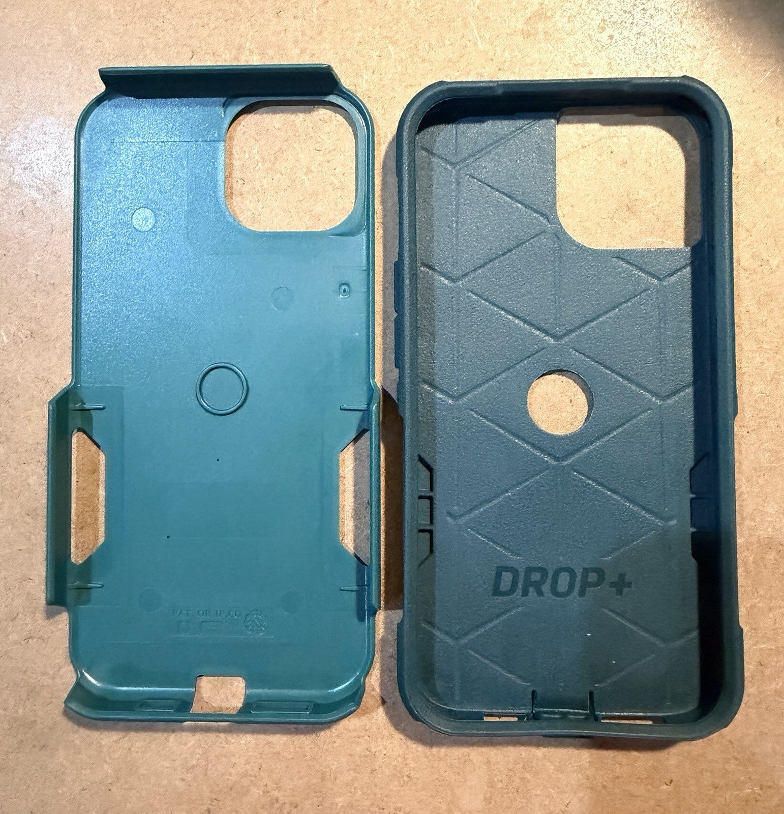 OtterBox Commuter Series Case for Apple iPhone 13/14 Teal Green
