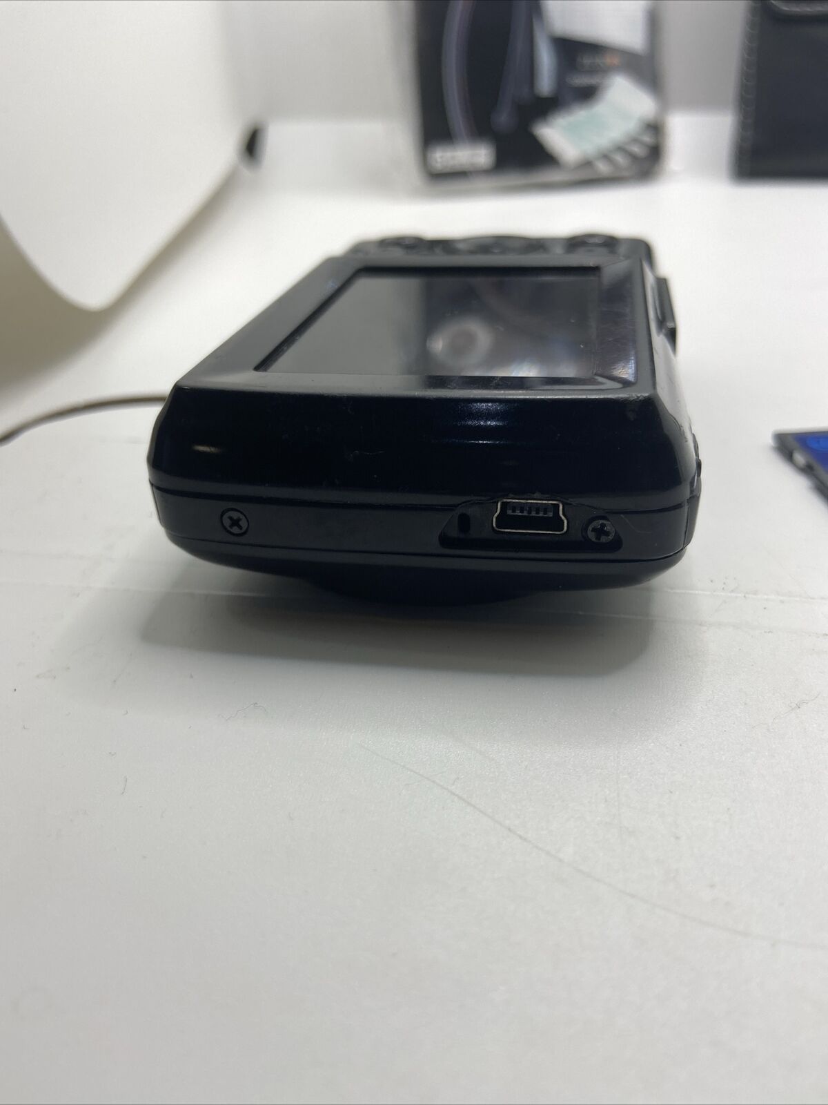 JAZZ DIGITAL CAMERA JDC77 14 MEGA PIXELS - 32GB SD, USB Cable, Belt Case, Tripod